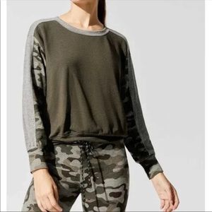 Sundry Sweatshirt Sz 1